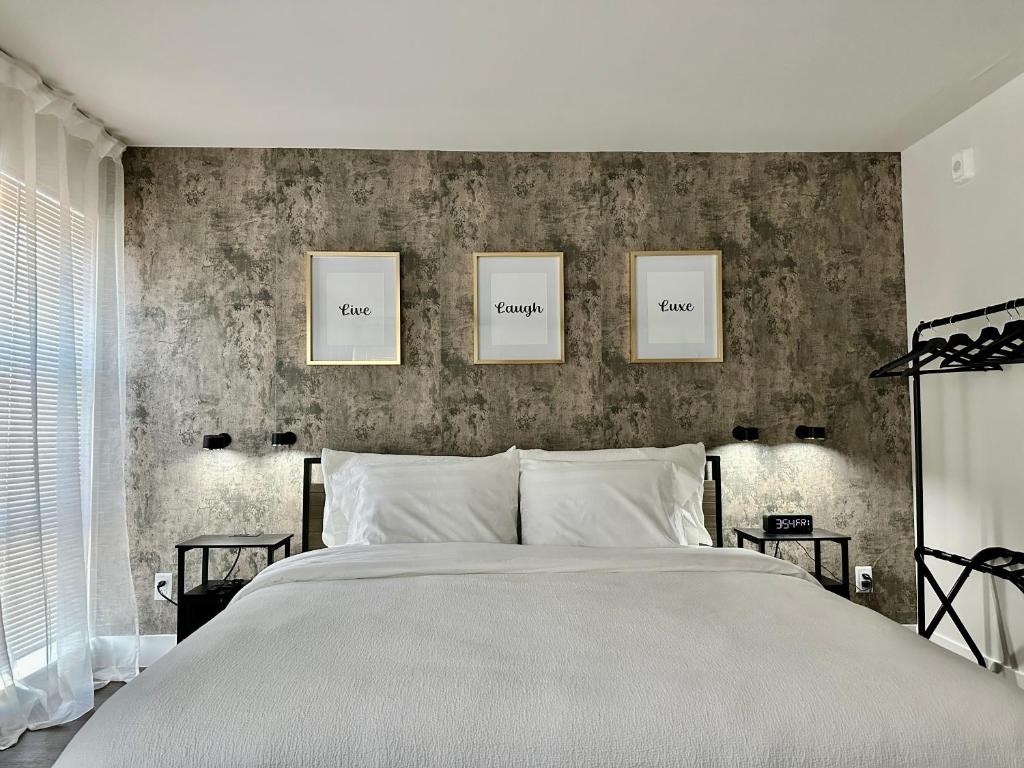 LUXE Moder…
