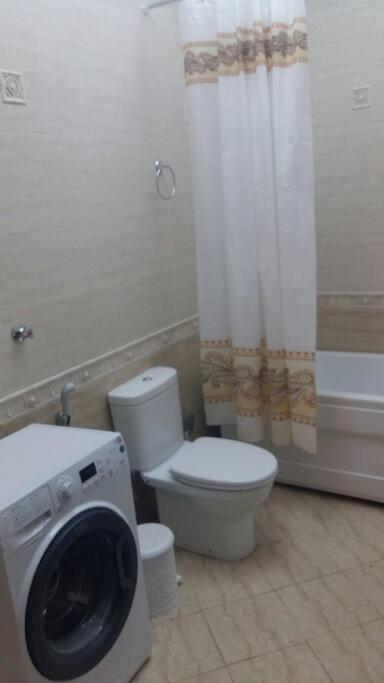 امکانات Classical apartment in heart of Baku - تصویر ۴