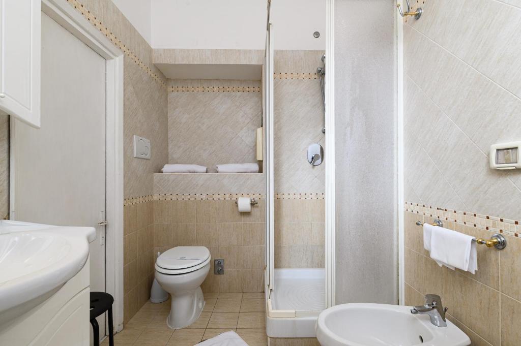 Ванна кімната в Hotel Julia