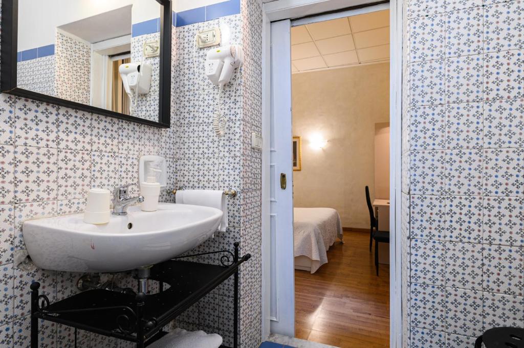 Ванна кімната в Hotel Julia
