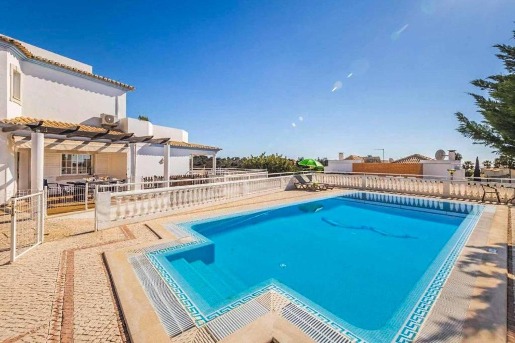 Casa Oliveira