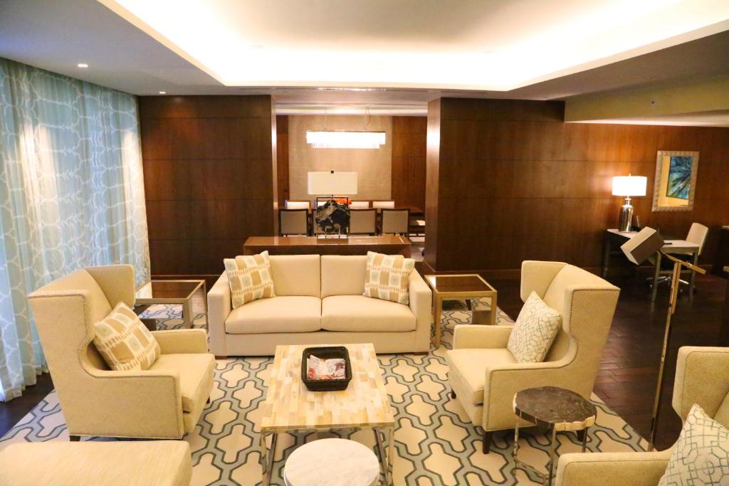 Posezení v ubytování InterContinental Real Santo Domingo by IHG