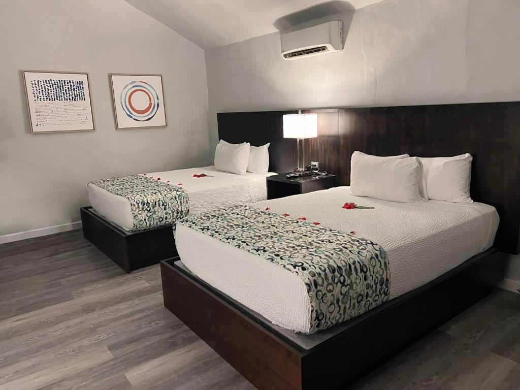 The Verandah Antigua - All Inclusive - Adults Only - WaterView Suite - 2 Queens