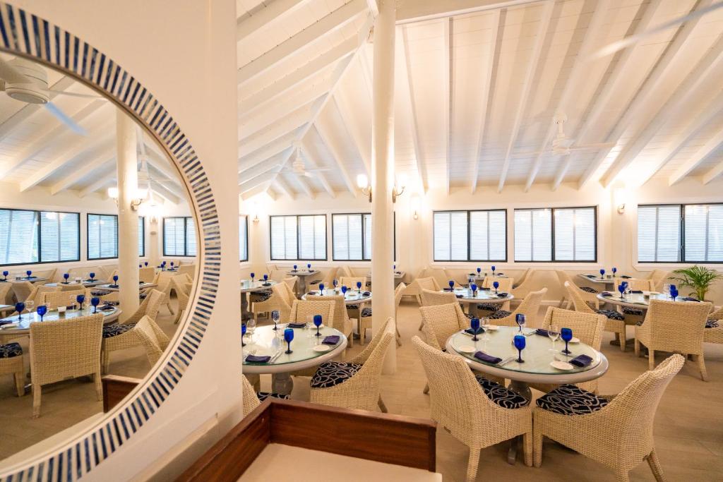 Restaurace v ubytování The Verandah Antigua - All Inclusive - Adults Only