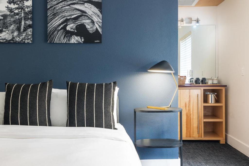 Gravity Haus Truckee-Tahoe - Deluxe Rambler |Singolo Re
