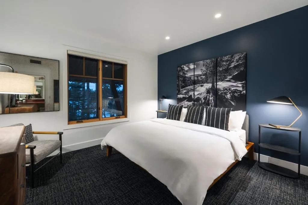 One Bedroom King Suite