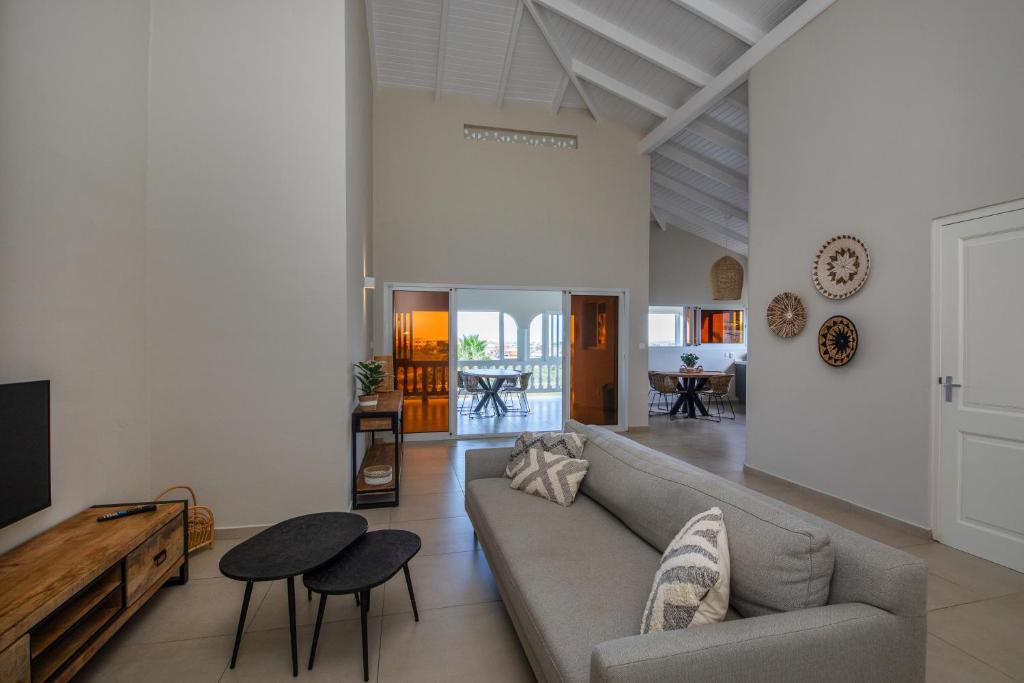 Posezení v ubytování JT Curacao Apartments