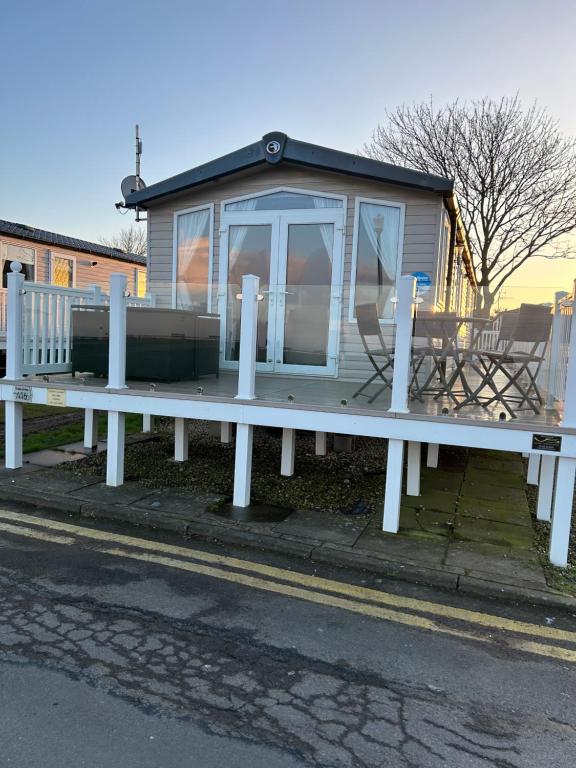 Sea view luxury caravan, Filey (updated prices 2024)