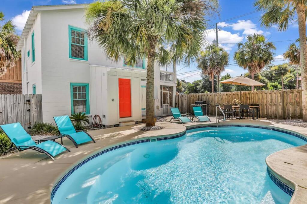 Splash Inn: Entire Home 4 BR, Pool, Walk to beach, Tybee Island ...