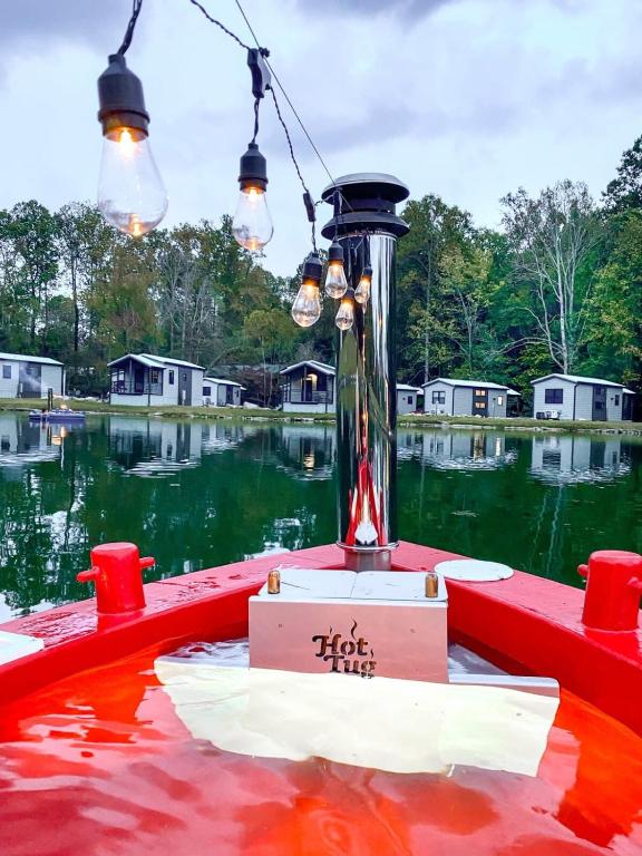 Blick auf einen Fluss in der Nähe des Ferienhauses