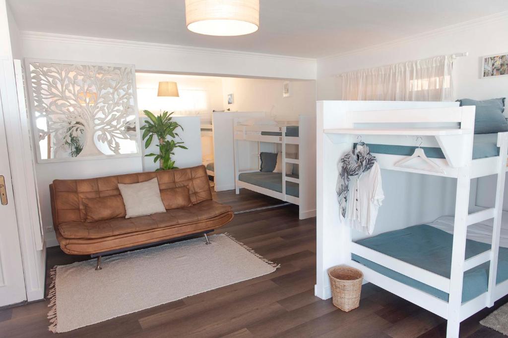 Laneez Ericeira Surf House - 5