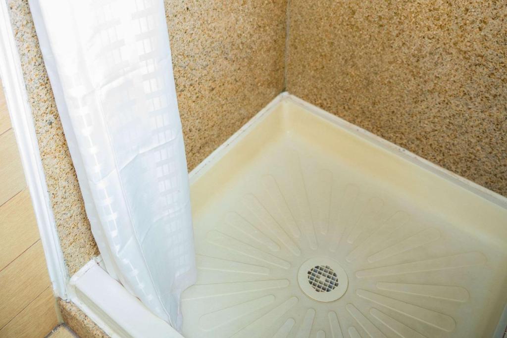 Koupelna v ubytování Econo Lodge