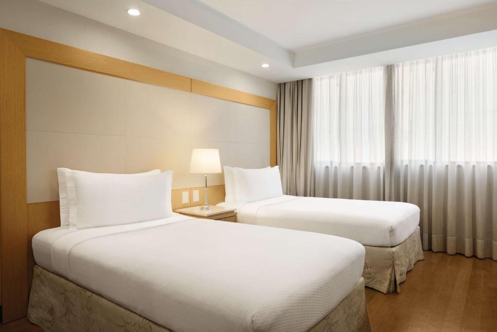 Hilton Copacabana Rio de Janeiro - Twin Room With Two Twin Beds - City View