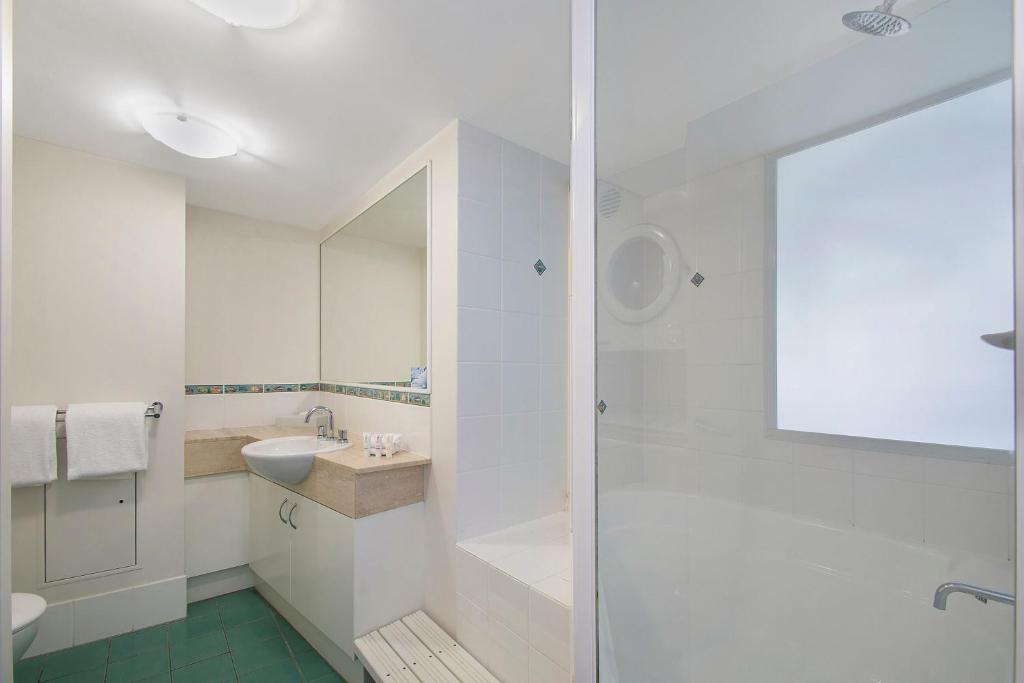 Sustainability certification BreakFree Grand Pacific - One-Bedroom Water View Apartment