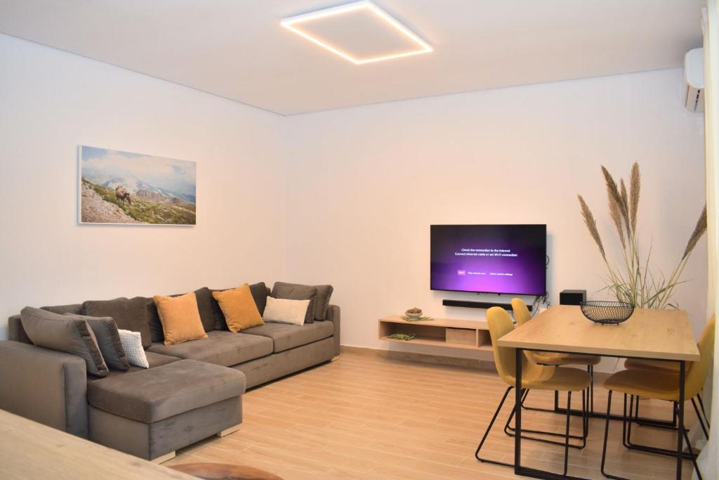San Pietro Holiday Retreat - Happy Rentals