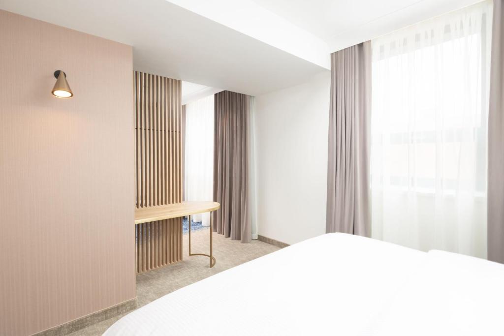 Courtyard by Marriott Cluj - Napoca Downtown - Resim 13