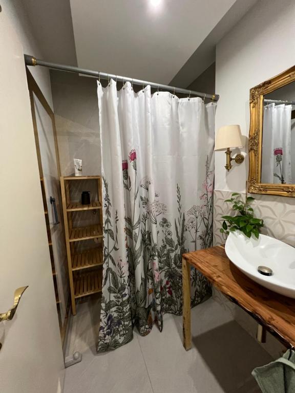 Koupelna v ubytování Privatunterkunft kleiner Balkon in München West