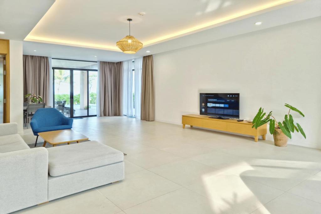 đặt biệt thự biển Nha Trang