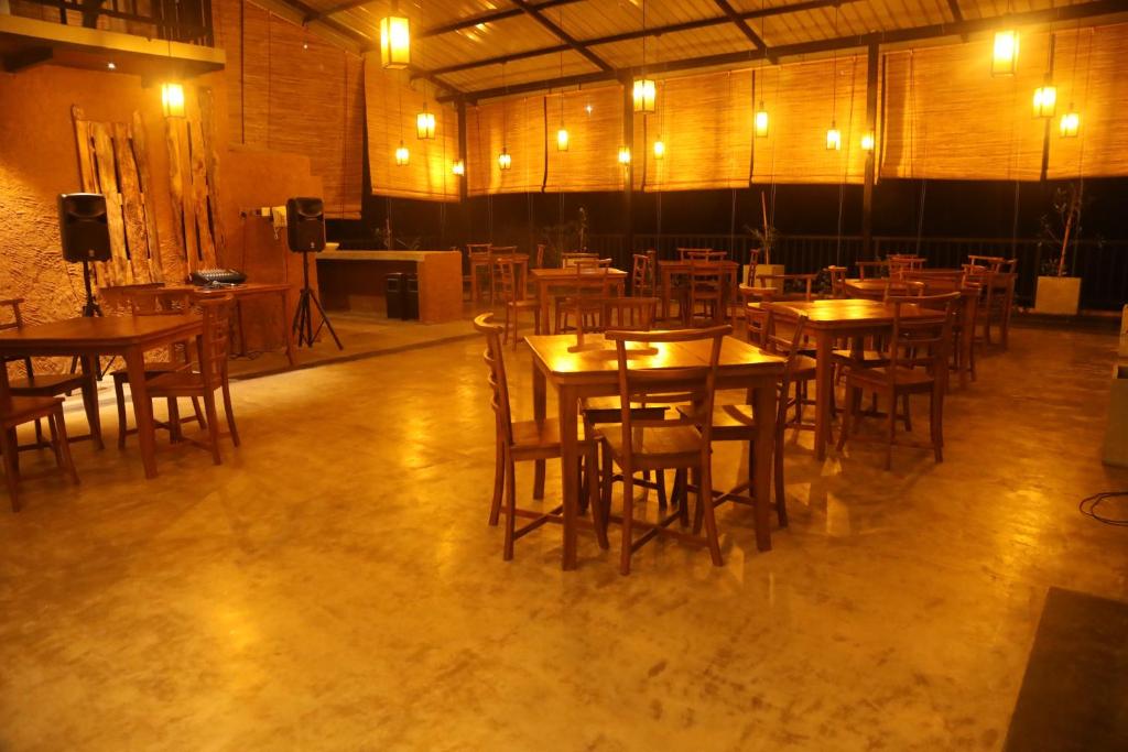 Restaurace v ubytování Ceylon Ayu Resort Kandy