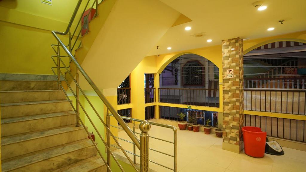 Fotografie z fotogalerie ubytování Hotel Shantinivas !! 100 Mts From TARAPITH TEMPLE !! v destinaci Tarapith