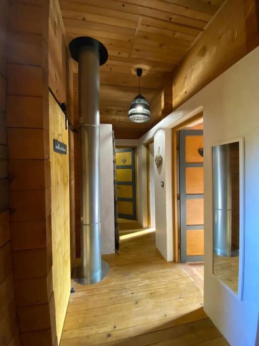 Fotografie z fotogalerie ubytování Chalet en bordure de forêt v destinaci Betton