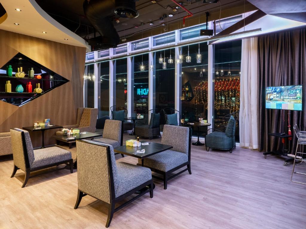 VELA Dhi GLOW Pratunam - Resim 15