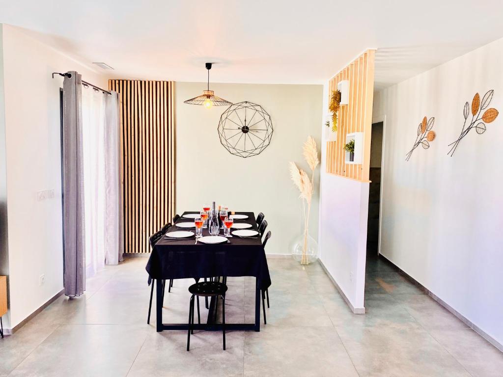 La Contemporaine - Villa De Tres Habitaciones