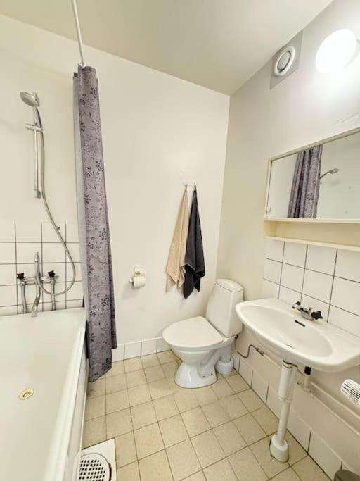 Koupelna v ubytování Lägenhet i centrala Lidköping - MyHostel