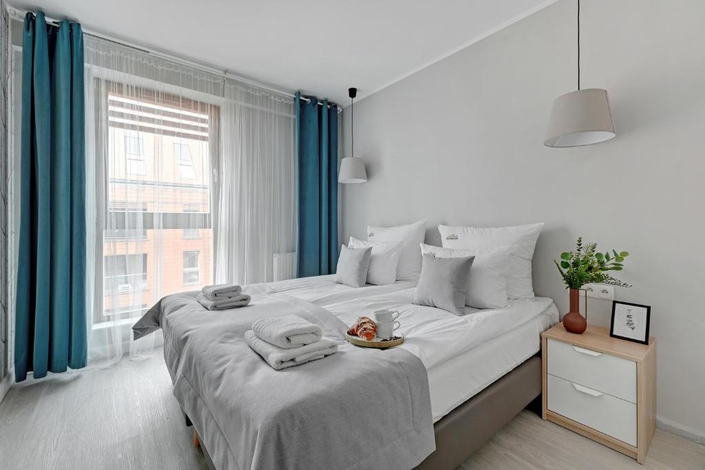Downtown Apartments Aura - Riverside & Parking - Deluxe Suite