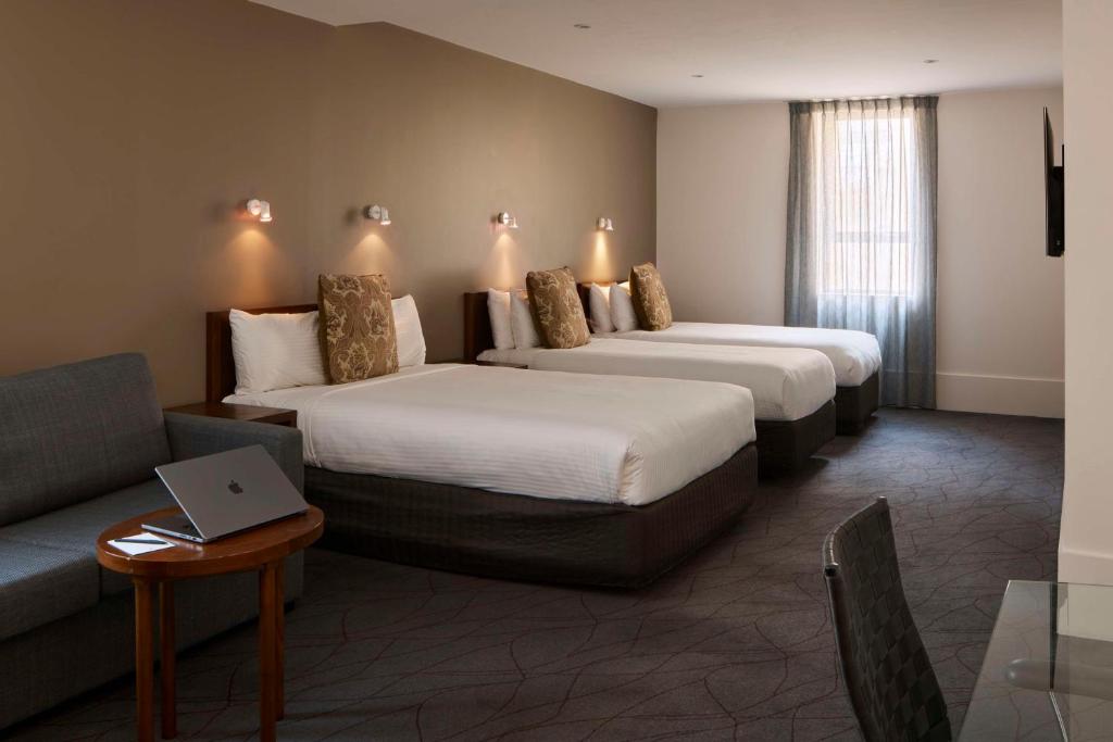 The Victoria Hotel - Resim 13