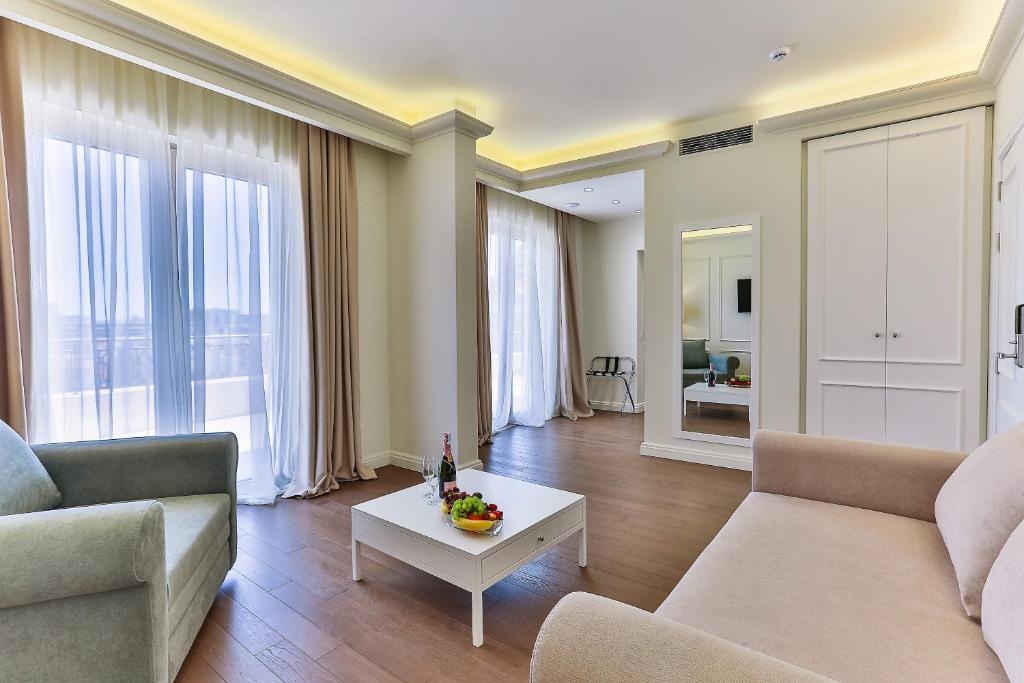 Posezení v ubytování Hotel EDEN