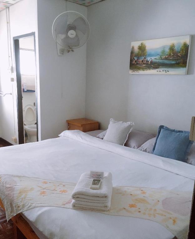 Postel nebo postele na pokoji v ubytování Wayside Guesthouse