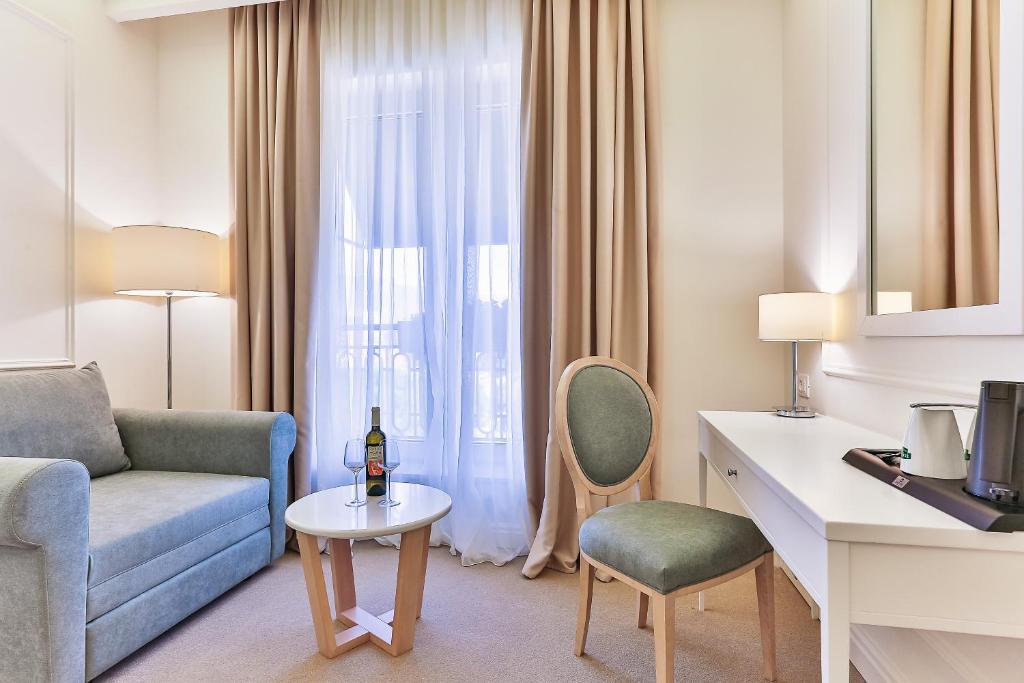 Posezení v ubytování Hotel EDEN