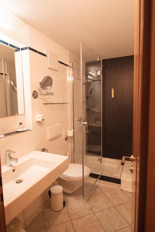 Koupelna v ubytování Hotel am Main