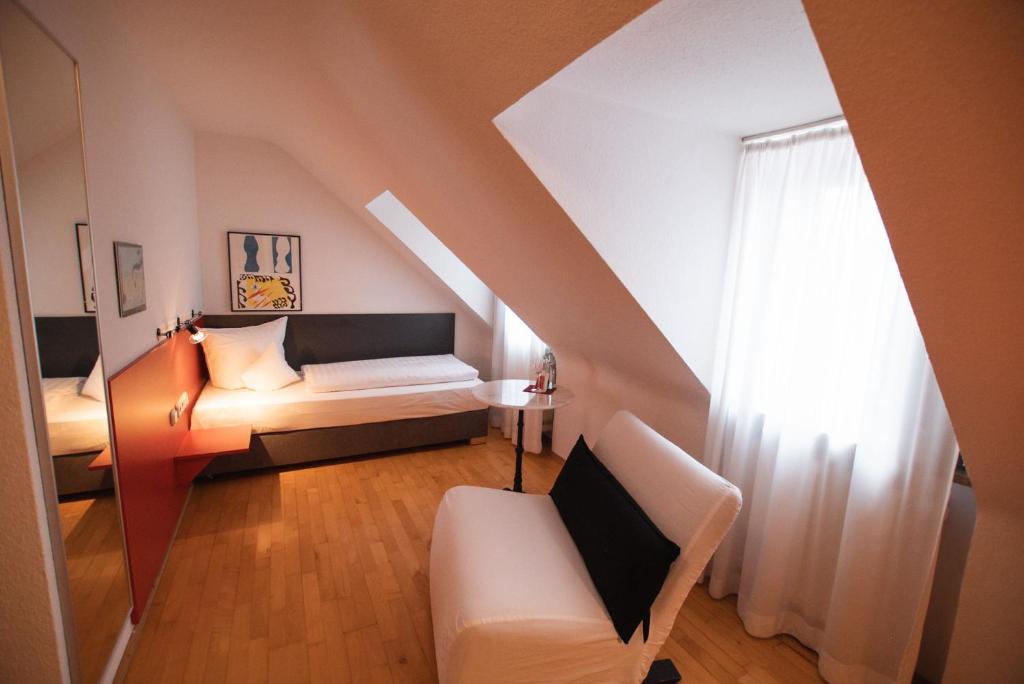 Hotel am Main - Comfort Single Room
