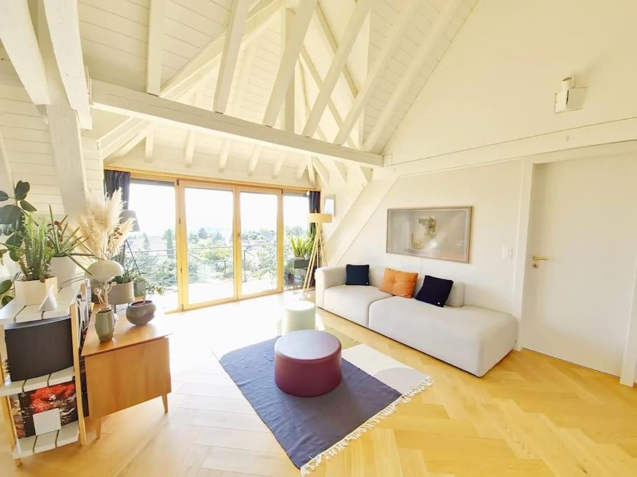 Posezení v ubytování Attic Apartement - Penthouse 2 Bedrooms