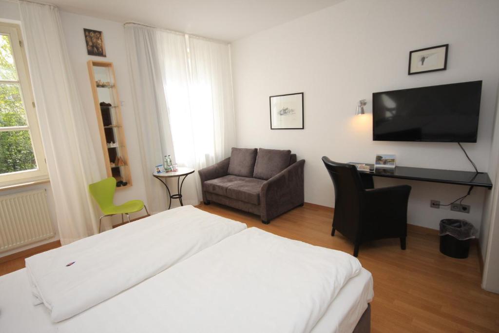 Hotel am Main - Superior Double Room