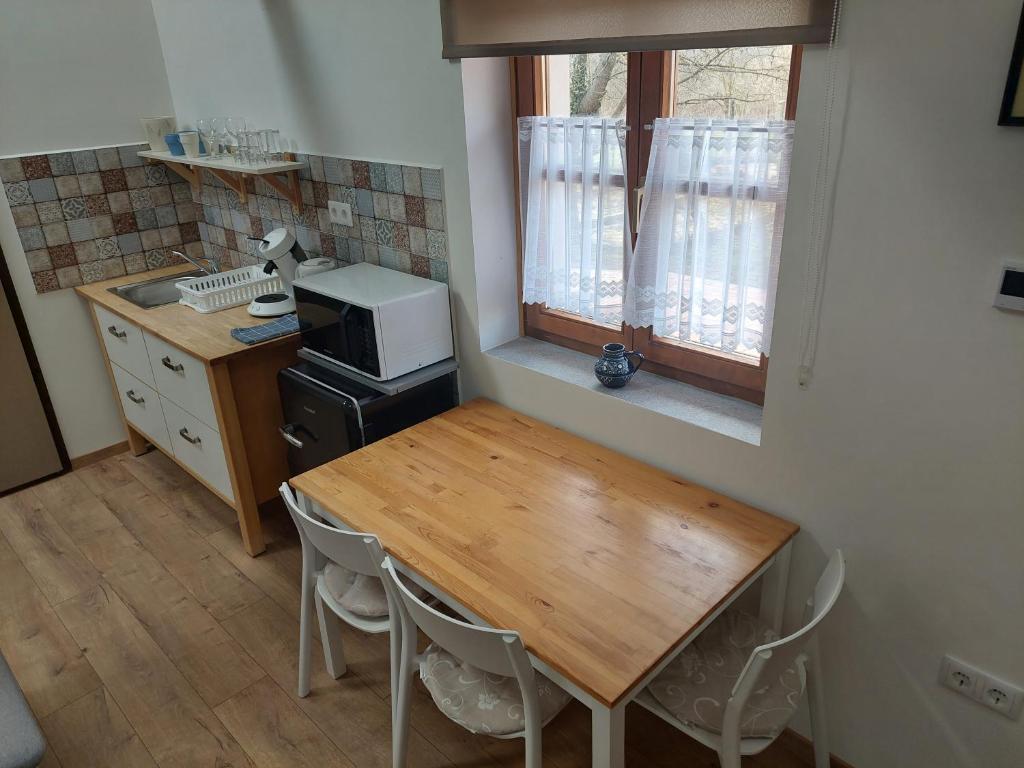 Kuchyň nebo kuchyňský kout v ubytování Stüble Loft