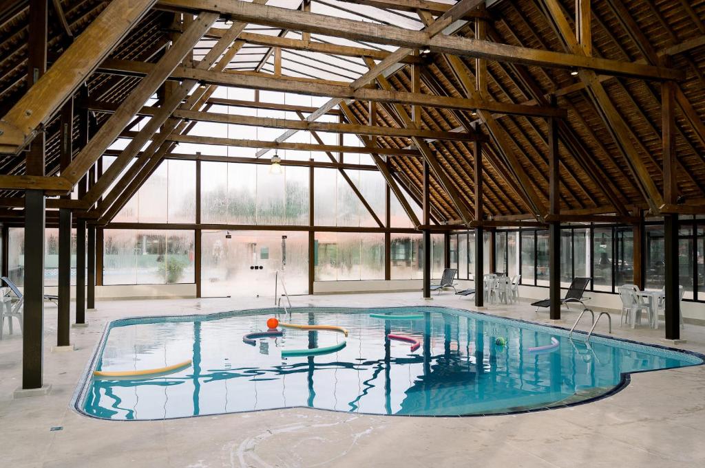 A piscina localizada em Guararema Parque Hotel ou nos arredores