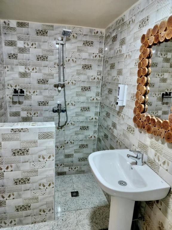 Koupelna v ubytování RIAD MAMAHOUSE
