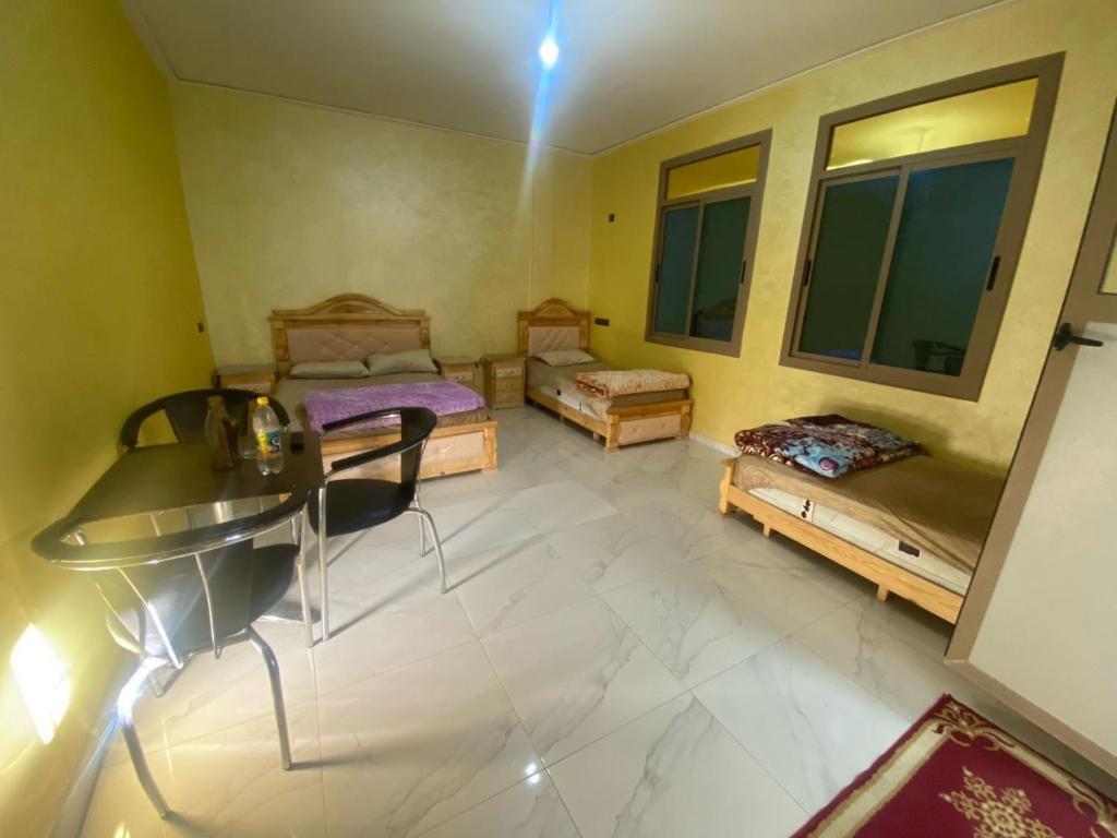 Hotel Sotchi - Triple Room With Bathroom