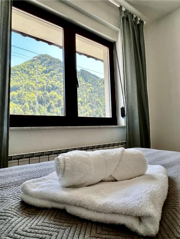 Nespecifikovaný výhled na hory nebo výhled na hory při pohledu z aparthotelu