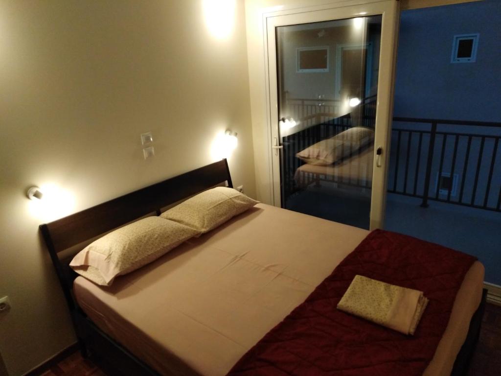 A bed or beds in a room at Maison de la mer