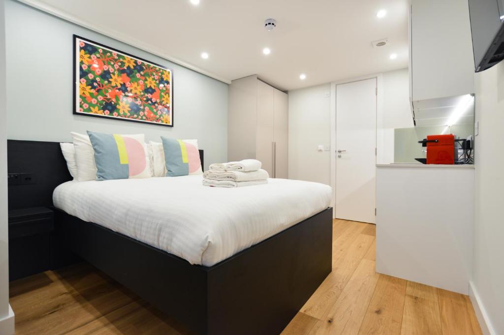 StayPrime Earls Court Serviced Apartments - Lower Ground Floor Standard Studio