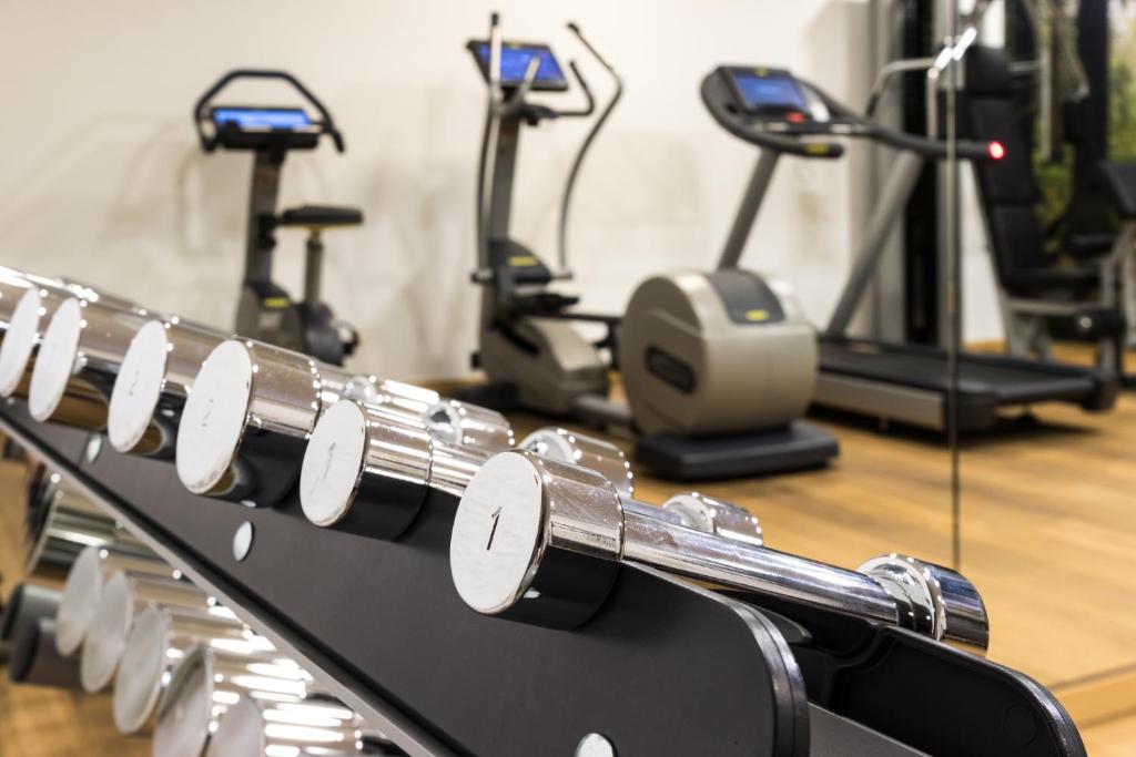 Fitness centrum a/nebo fitness zařízení v ubytování AlpenParks Hotel & Apartment Taxacher