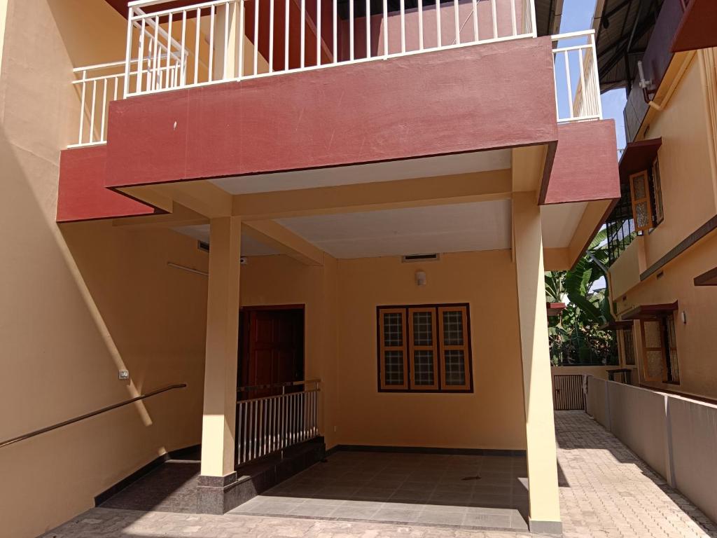 Balkón nebo terasa v ubytování Greenview Royal Stay Near Amrita Hospital Edappally