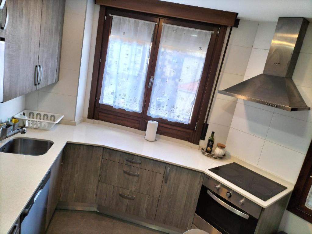 Kuchyň nebo kuchyňský kout v ubytování ALTUNAHOME