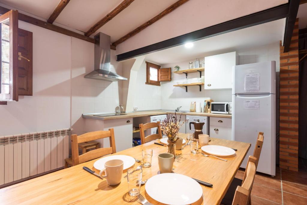 Kuchyň nebo kuchyňský kout v ubytování Apartamentos Econatur