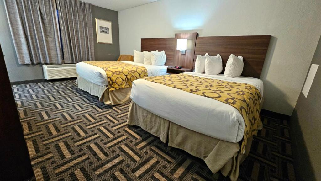 Baymont by Wyndham Chicago/Calumet City - Double Room With Two Double Beds - Non-Smoking