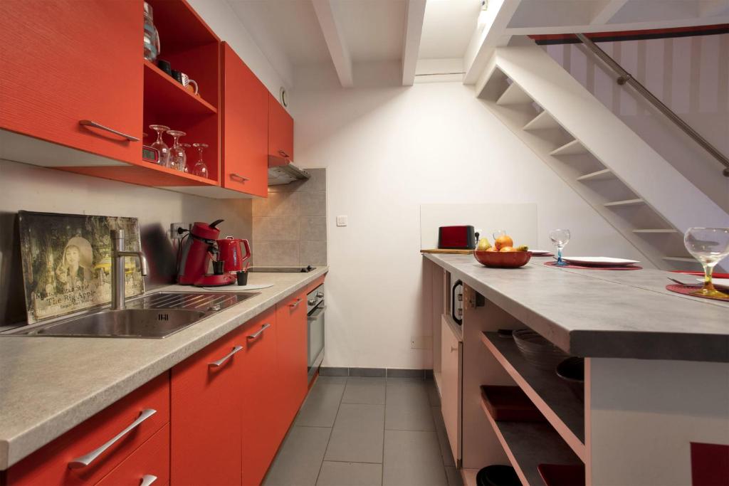 Kuchyň nebo kuchyňský kout v ubytování Maison Labennaise - Welkeys